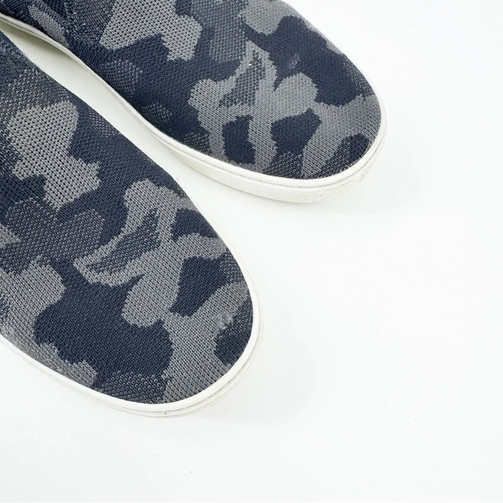 ✅ Rothy's The Original Slip on‎ Sneaker in Camo Size